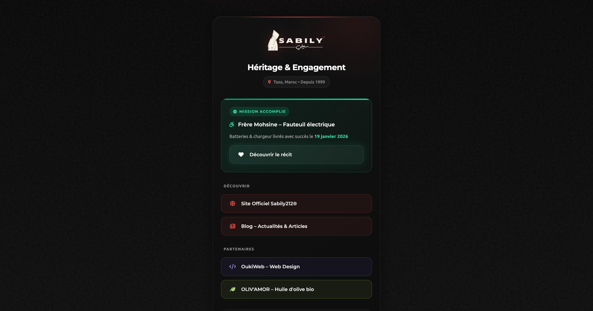 Carte glassmorphism avec effet de flou et bordure lumineuse sur fond sombre